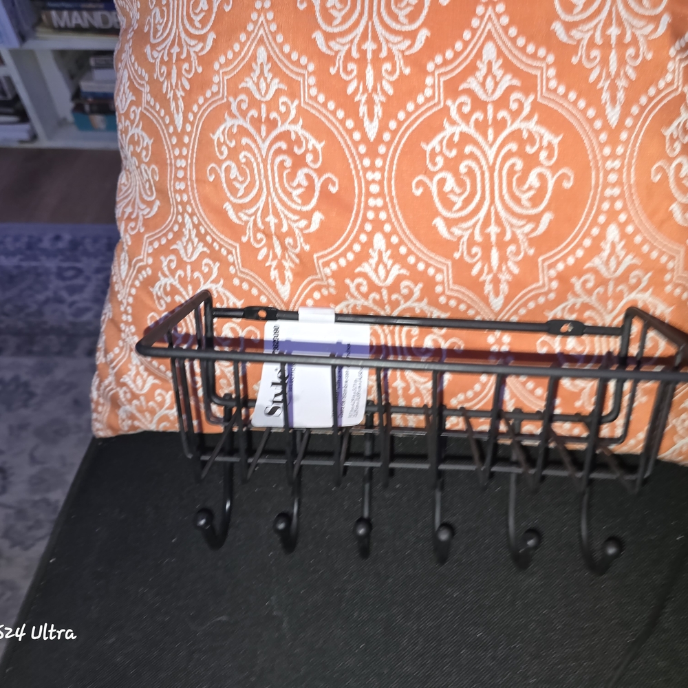 Style Selections 6 -Hook Black Decorative Wall Hook (15-lb)